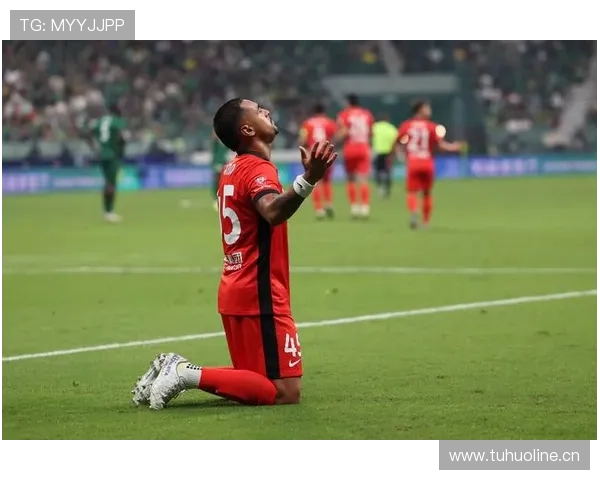 上海海港联赛统治力讨论:近期表现波动对争冠形势产生影响