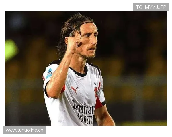 AC米兰攻防转换失衡成为当前赛季问题关键,阶段性表现受限影响球队稳定性 AC米兰攻防转换失衡成为当前赛季问题关键,阶段性表现受限影响球队稳定性