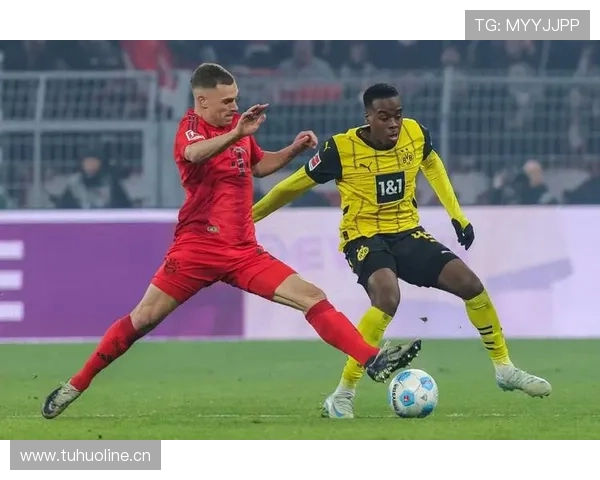 拜仁慕尼黑中场结构失衡,近期比赛控制力下降,对赛季走势形成制约 拜仁慕尼黑中场结构失衡,近期比赛控制力下降,对赛季走势形成制约