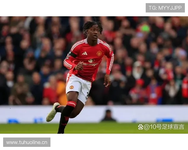 曼联转会策略成效争议，俱乐部后续操作将影响赛季走势