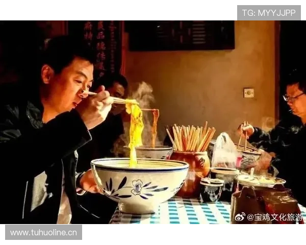 林丹退役后住北京四合院喝普洱，训练时却顿顿吃泡面